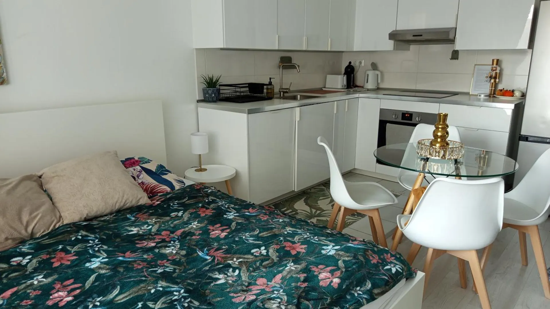 Dagaly Apartment Free Parking In Garage location